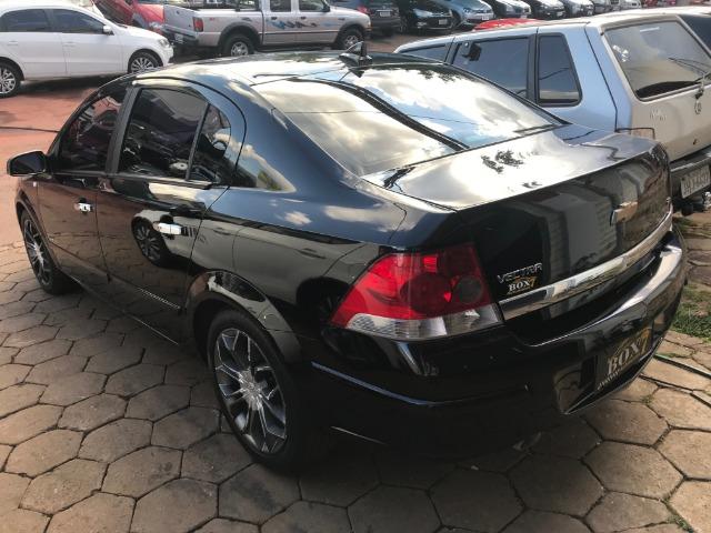 Oferta- Vectra 2.0 Elegance Mec + banco de couro + rodas liga leve + kit multimidia - Foto 4