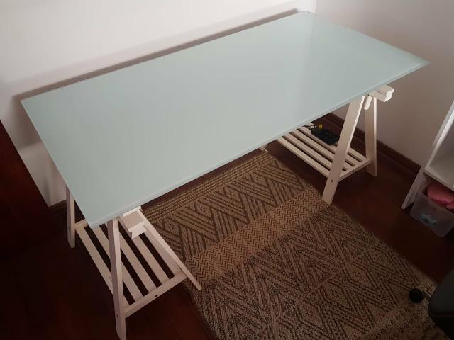 Mesa de trabalho de vidro - Foto 3