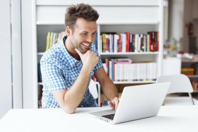 Vaga para Web Designer