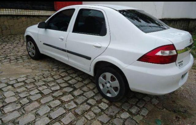 Alugo carros