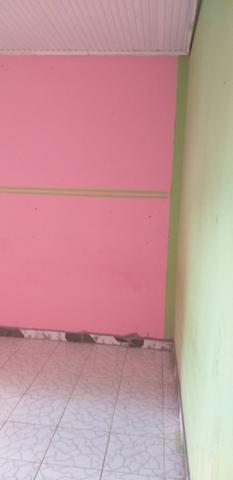 Aluga-se apartamento