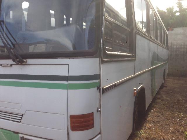 Ônibus rodoviário ano 94 - Foto 2