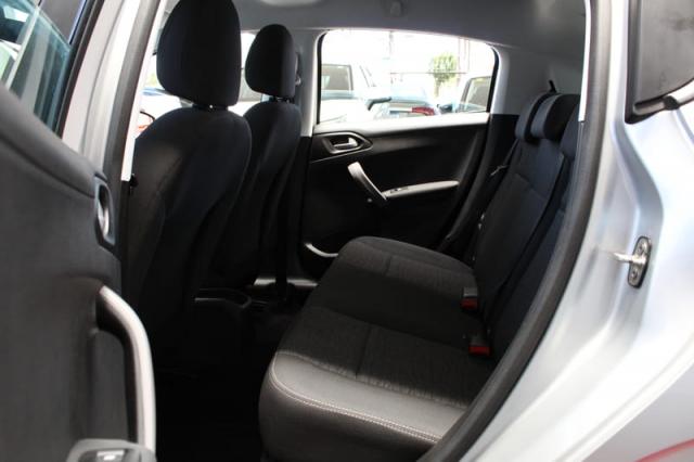 PEUGEOT 208 Active 1.2 Flex - Foto 12