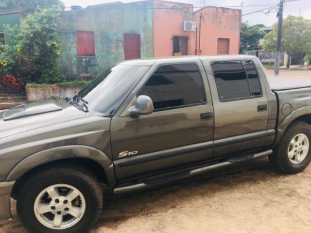 Carro s-10 Excelente estado