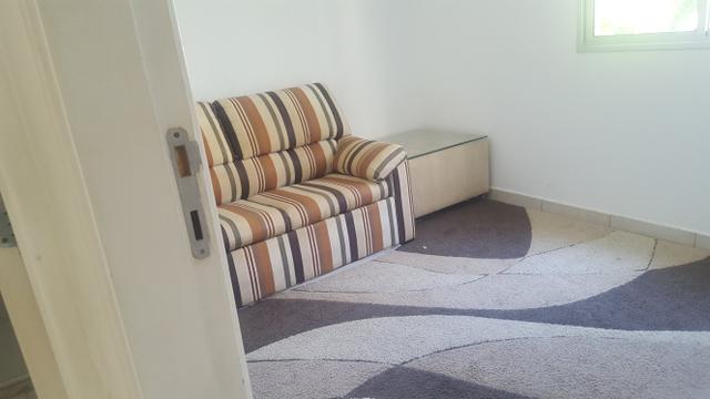 Apartamento semi mobiliado 2/4 com suite em Buraquinho próximo a estrada do coco