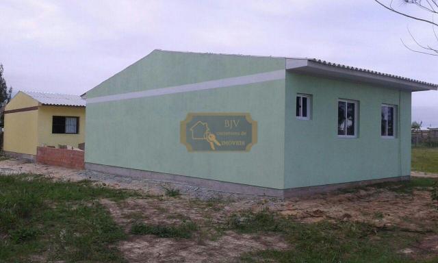 Imóvel com casa de moradia 3 dorm , mas casa geminada ,com 2 dorm . - Foto 2