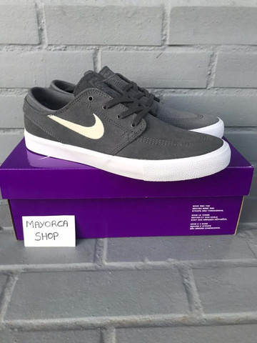 caixa nike sb