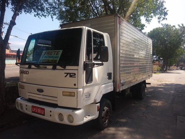 FORD CARGO