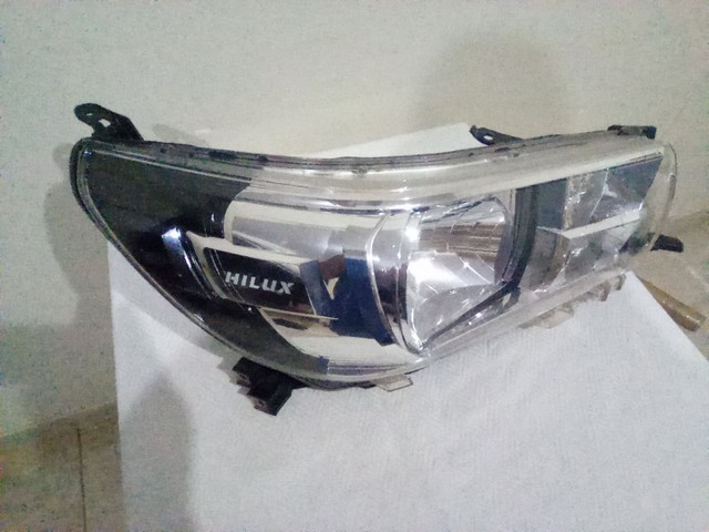 Farol Hilux 2016 até 2020 s/ led LD - Foto 3