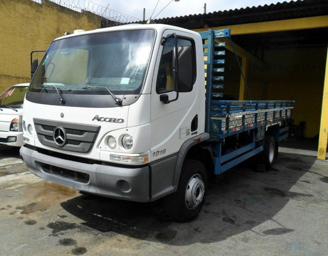 MERCEDES-BENZ ACCELO 1016