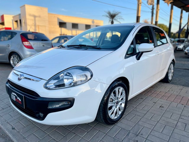 FIAT PUNTO ATTRACTIVE 1.4 FIRE FLEX 8V 5P