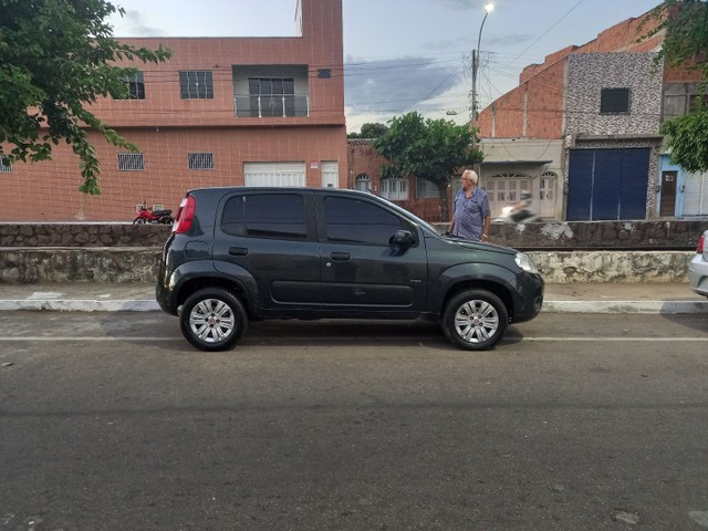 NEW FIAT UNO VIVACE 2012 COMPLETO