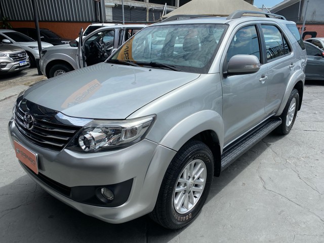TOYOTA / SW4 SR 7 LUGARES AUT. FLEX IMPECÁVEL!