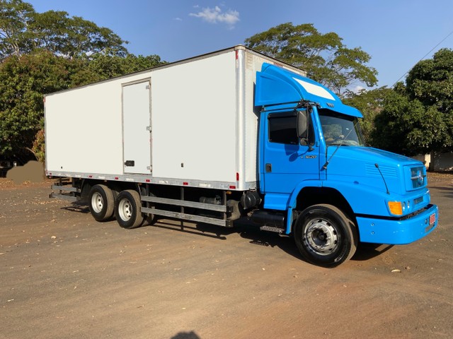 MERCEDES L1620 2003 AZUL