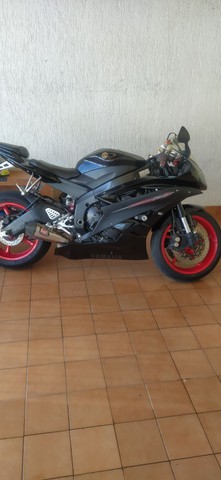 YAMAHA R6