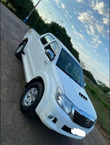 TOYOTA HILUX DIESEL AUT 2013