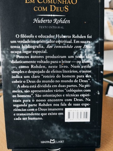 À venda o livro Em Comunhão com Deus. - Foto 2