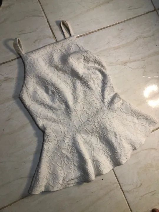 Blusa branca, costas V