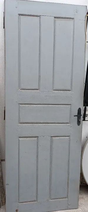 Porta de madeira maciça 