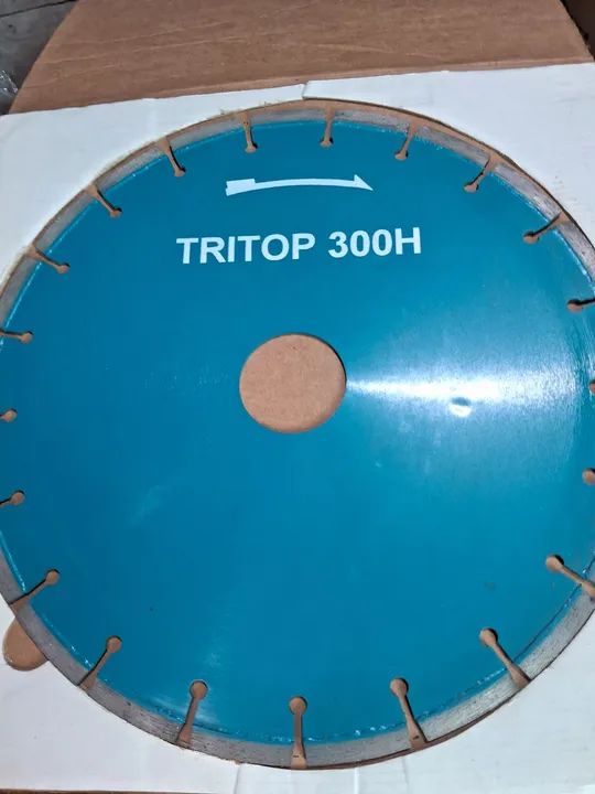 Disco de corte diamantino.