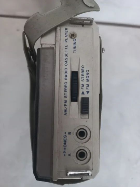 Walkman antigo CCE pocket stereo PS 70 para arrumar  - Foto 4