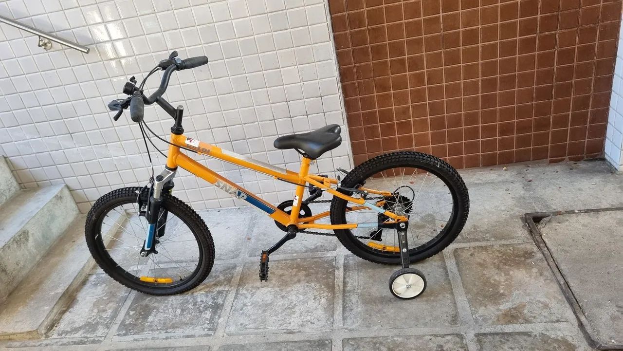 Bicicleta Infantil com Rodinhas - Foto 3