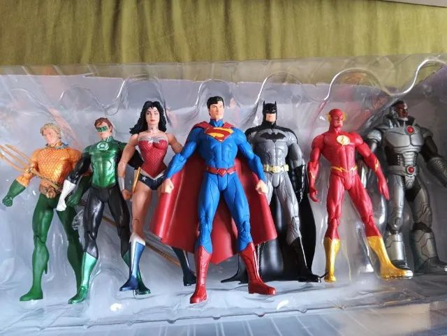 Liga da Justiça Novos 52 Jim Lee 1/12 Coleção nova na caixa - nunca expostos - Foto 3