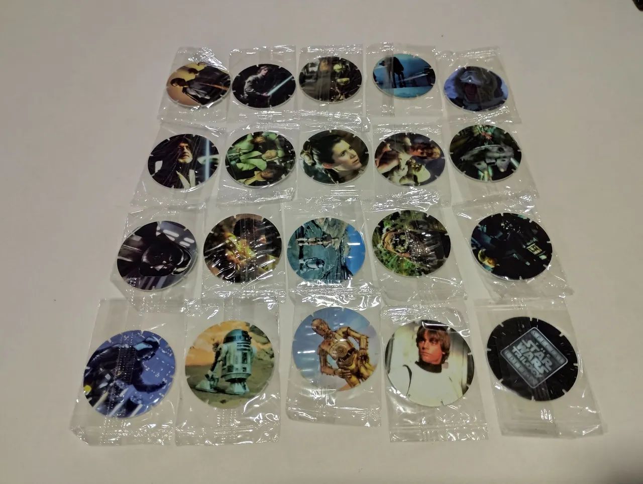 20 tazos lacrados Star Wars Trilogy, do Reino Unido - Foto 4