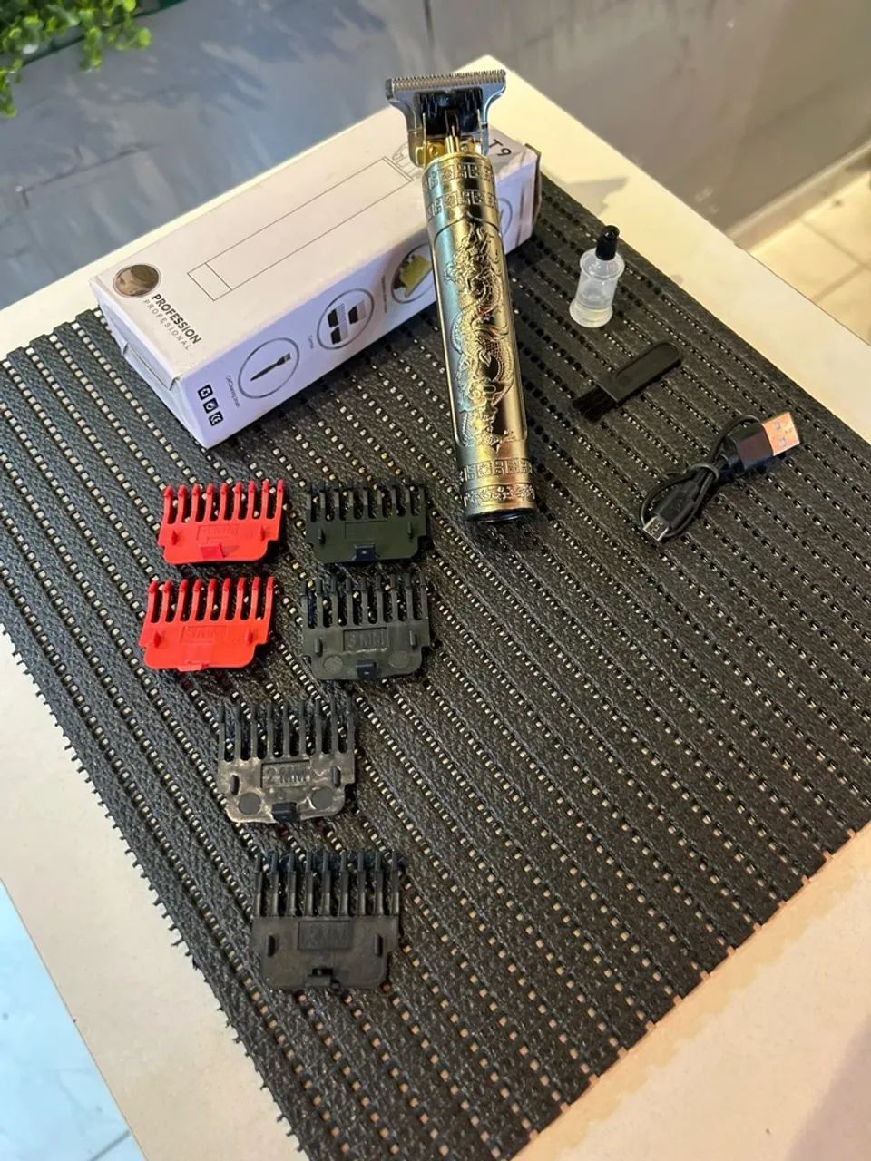 Máquina de Acabamento de Cabelo Profissional - Nova
