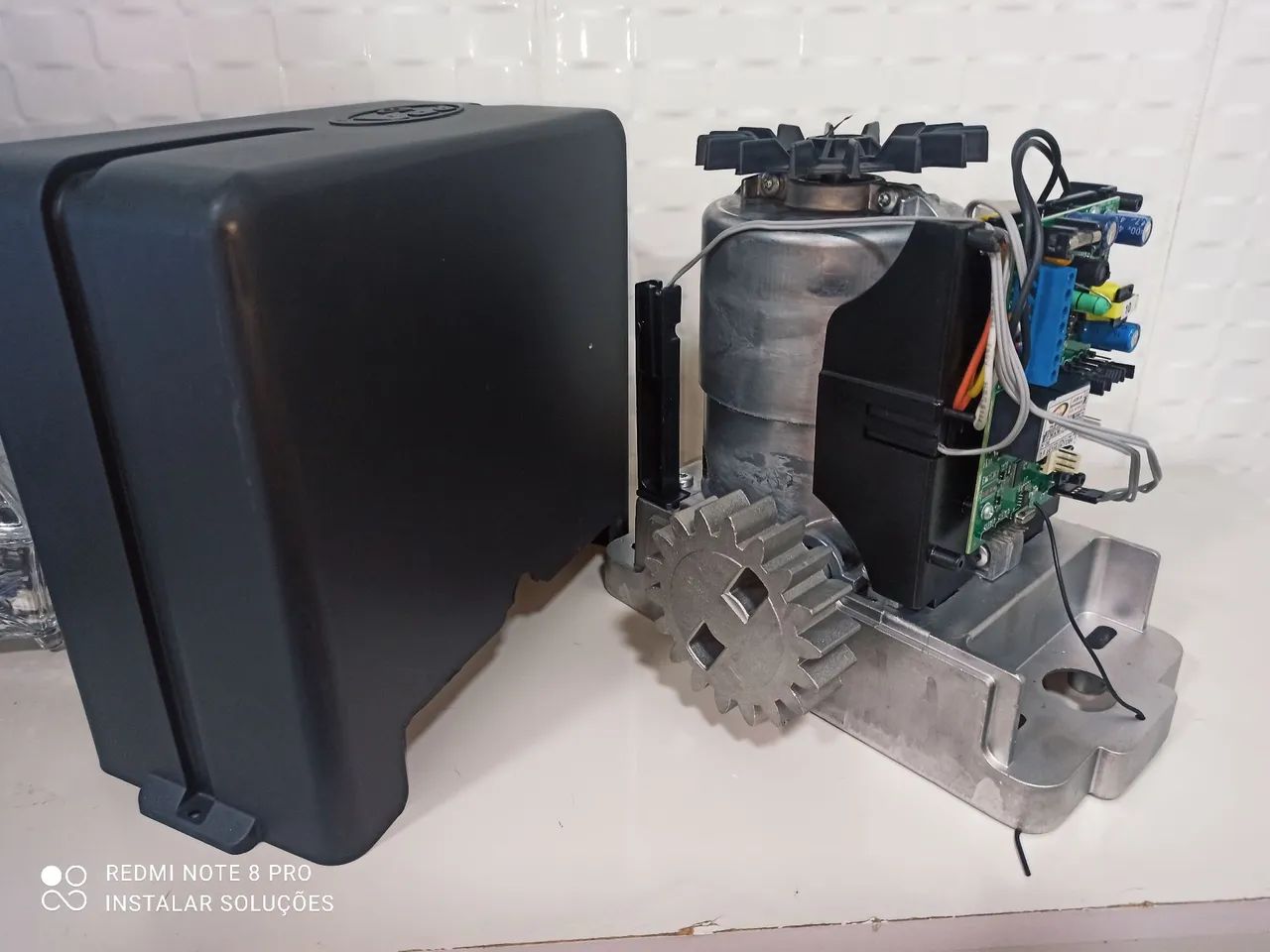 MOTOR PARA PORTÃO, CENTRAIS DE CHOQUE, PORTEIROS ELETRÔNICOS, CÂMERAS, ALARME, ELÉTRICA  - Foto 4