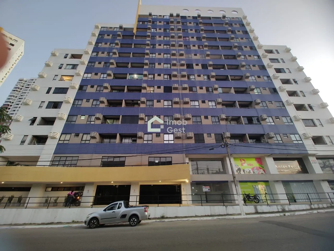 Apartamento à venda em Ponta Negra - Residencial Therramare