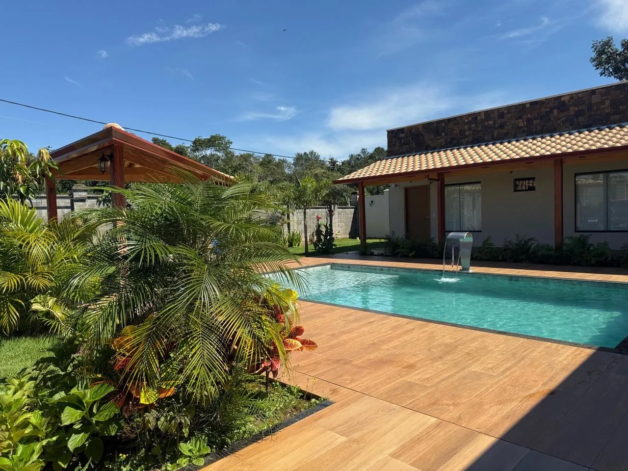 Aluga se casa para eventos / espaço de festa