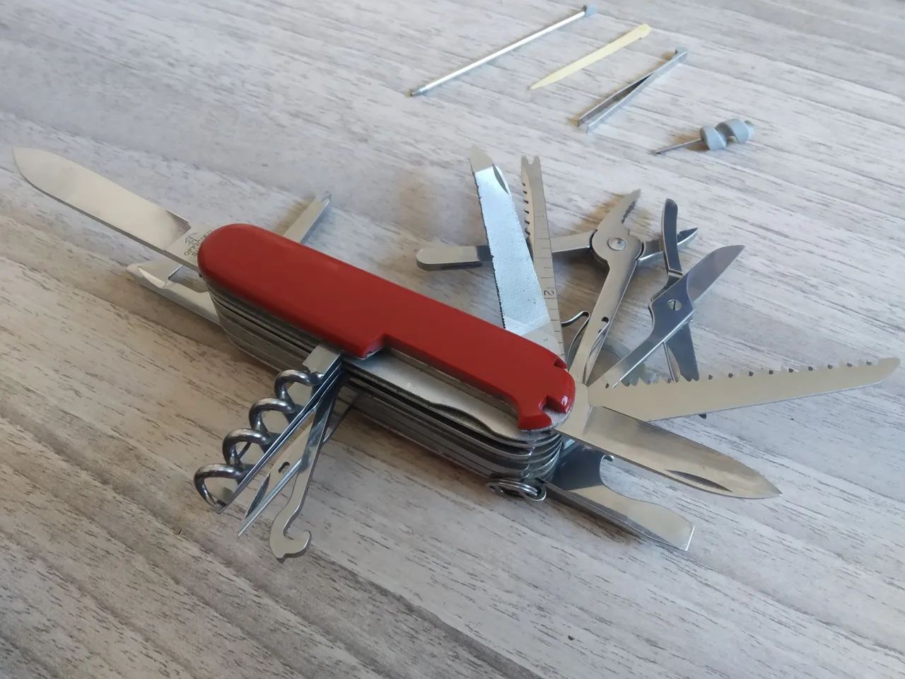 Canivete Suíço Victorinox SwissChamp 33f Original