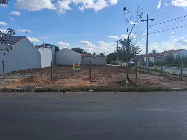 Alugo Terreno Esquina - Novo Mundo - VG
