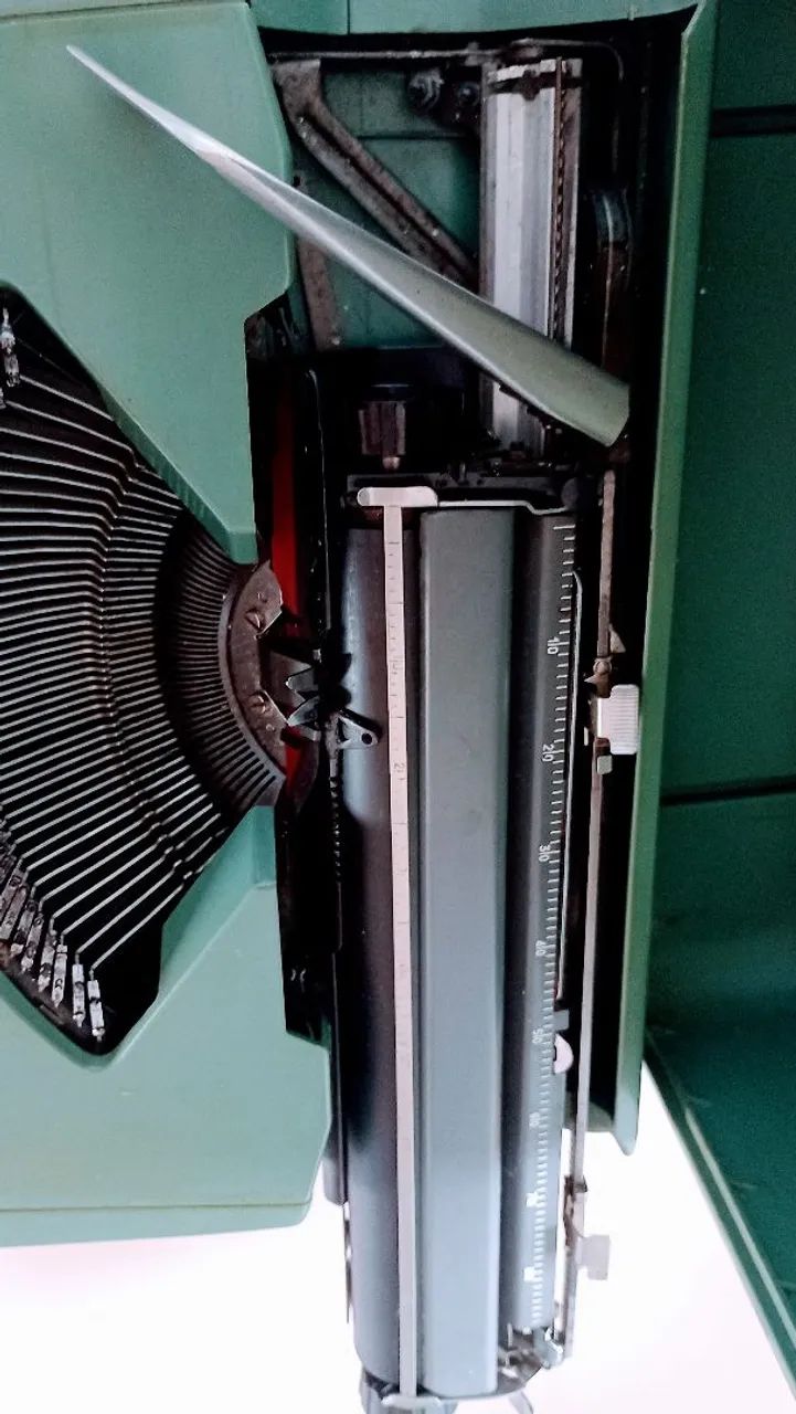 Máquina de datilografar  - Foto 3