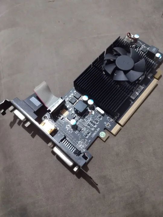 PLACA DE VIDEO 2G AMD RADEON 6570 HD