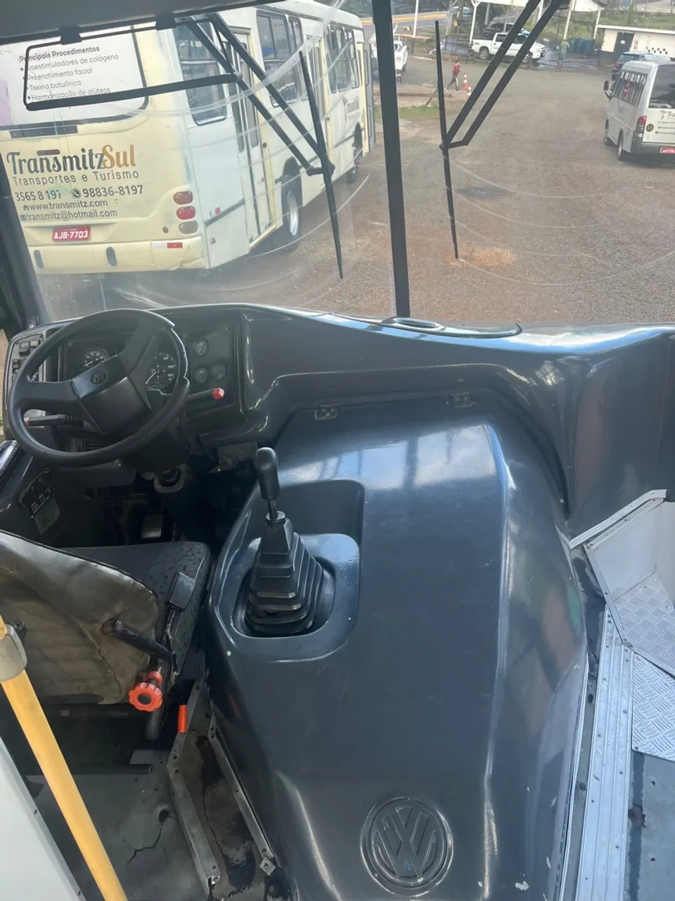 Vendo ônibus urbano ou troco por van 