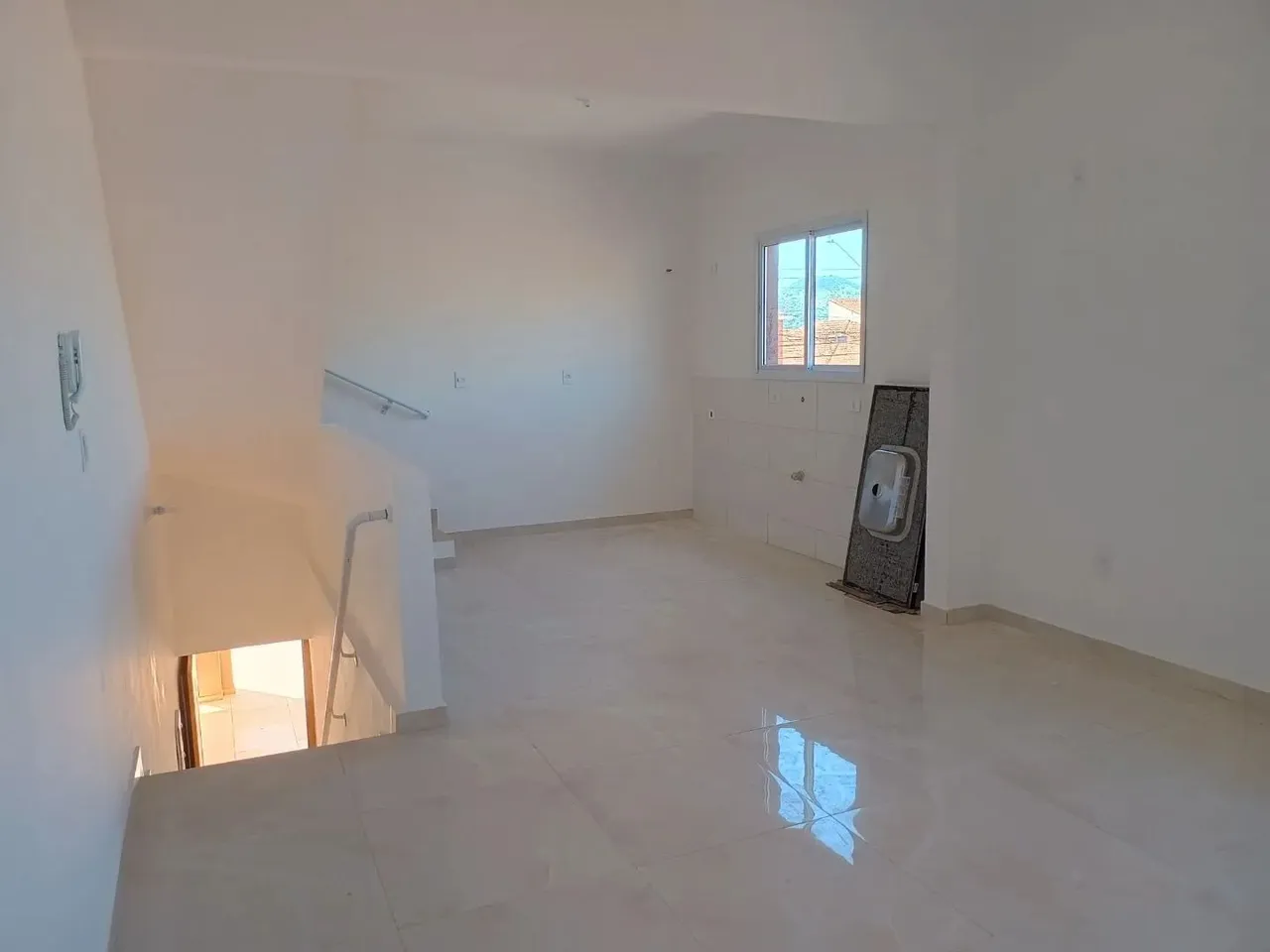 Sobrado à venda por R$ 430.000,00 - Vila Ligya - Guarujá/SP