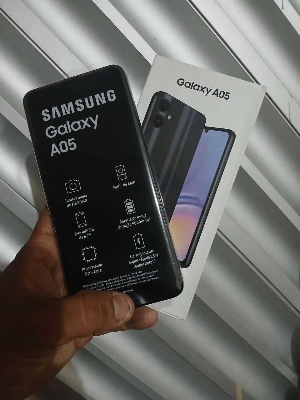 Samsung A05 4/128 de memória. 
