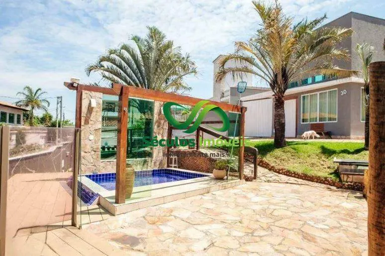 Vendo casa de 3 quartos no bairro Estoril BH