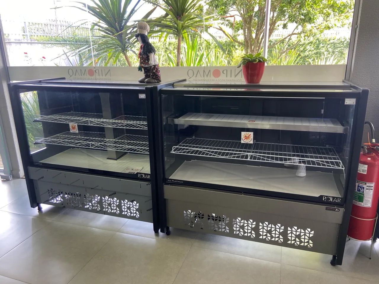 PBR-125 VITRINE REFRIGERADA PLACA FRIA 1,25M PLATINUM - POLAR - Foto 5