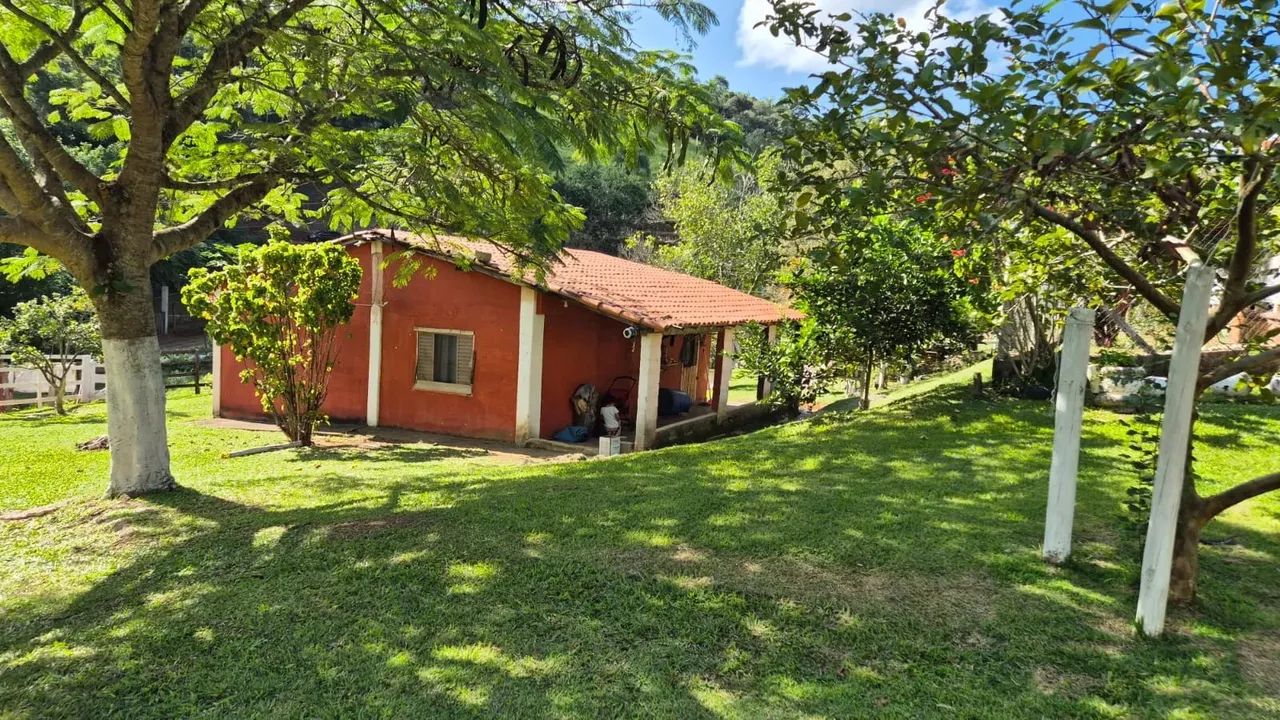 Sítio - Jacareí -Estrada do Bom Jesus O3 casas 6 Dormitórios - Área construída 500m² 72.00 - Foto 5