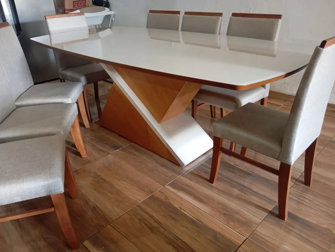 Mesa super resistente completa na madeira  