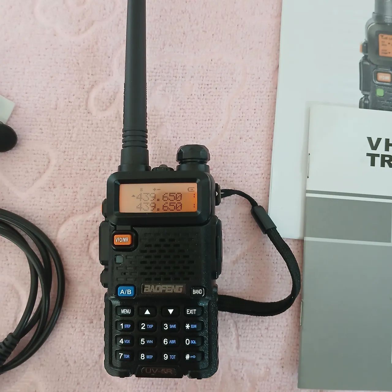 HT Baofeng UV-5R VHF/UHF e acessórios com 2 baterias  - Foto 3
