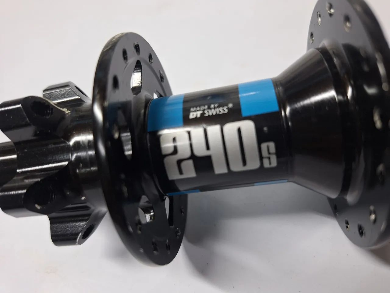 Cubo DT Swiss 240s traseiro 150mm DH - Ciclismo - Alto dos Passos