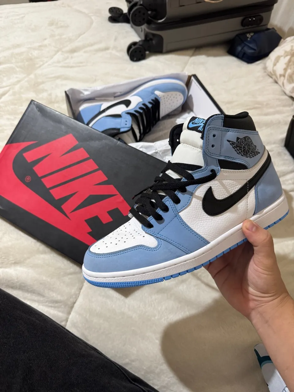 Air Jordan 1 high University Blue