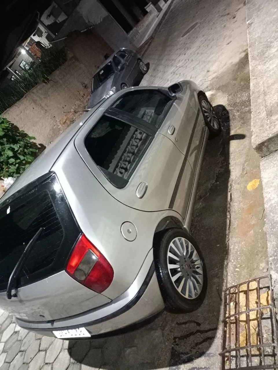 Rodas de liga leve - Fiat Palio aro 16 troco por rodas com pneu aro 14