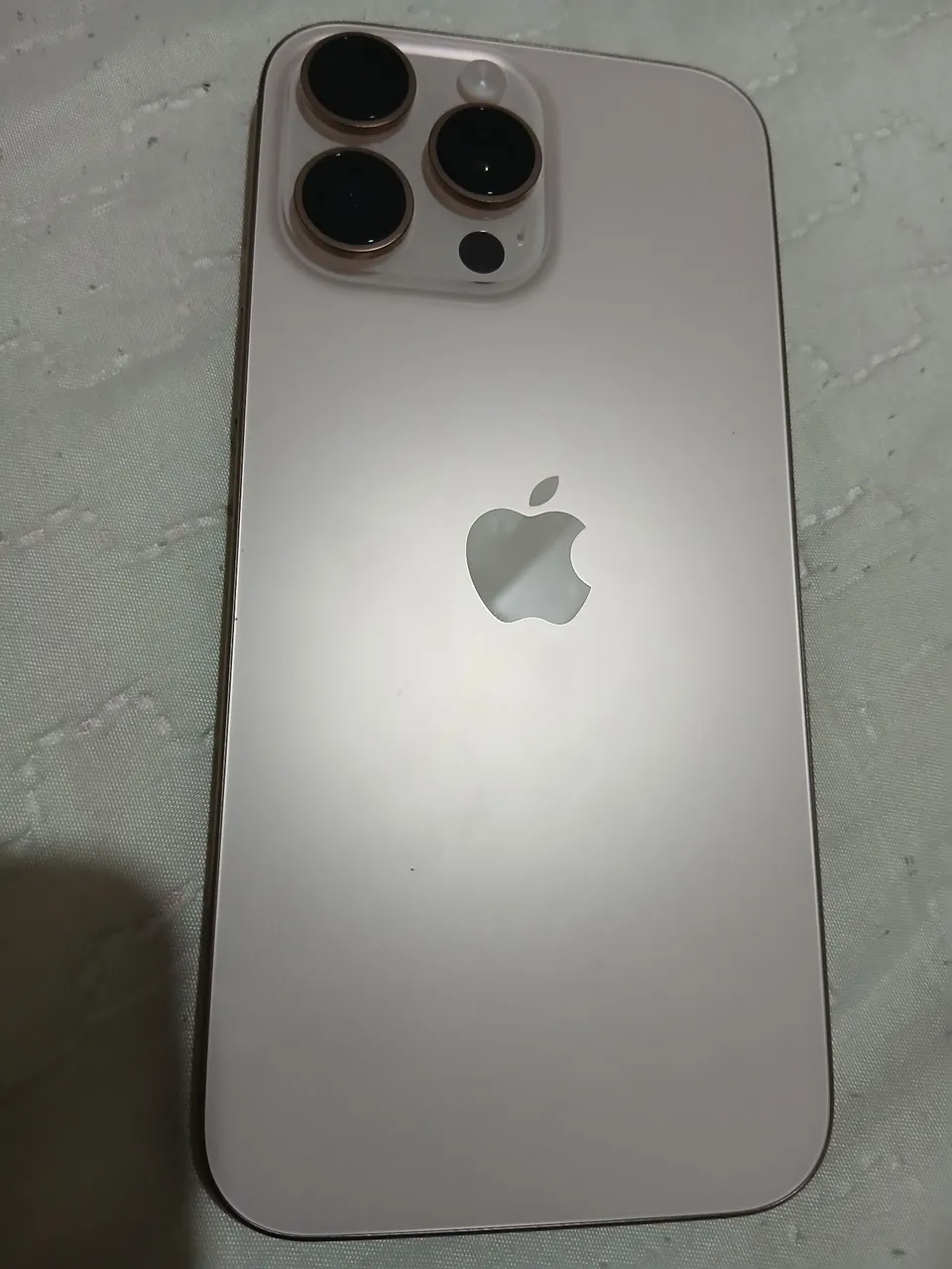 iphone 16 pro max 256Gb na garantia de fábrica aparelho com lista na tela