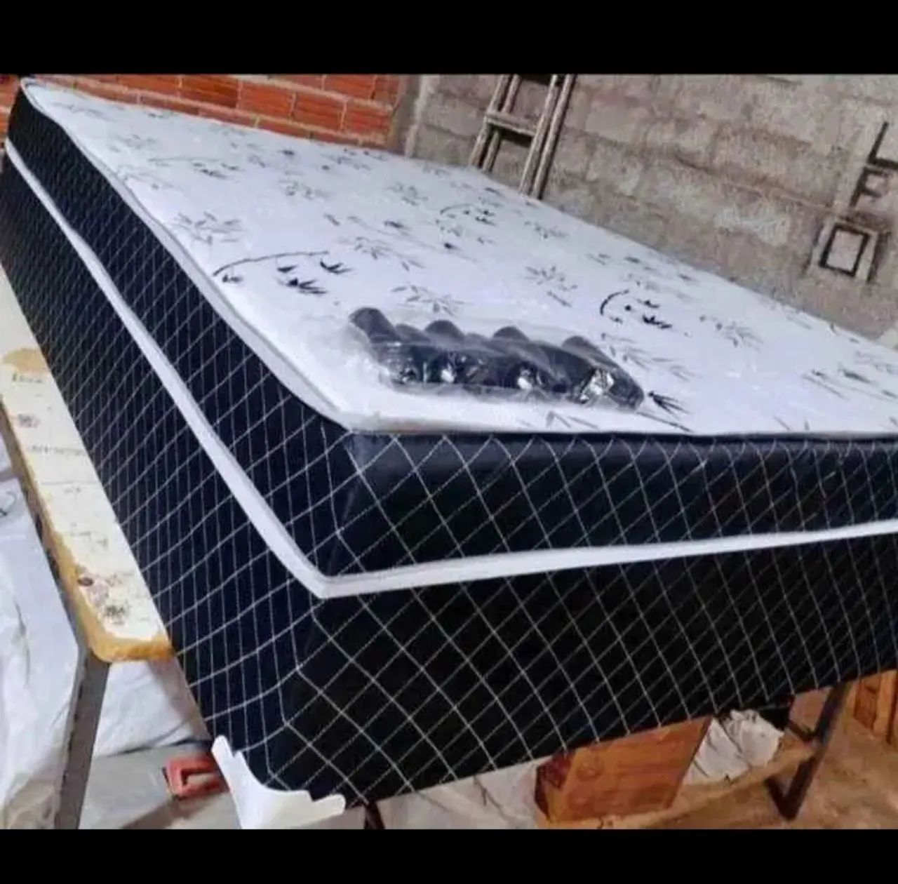 Cama Box Casal nova de fábrica, totalmente confortável entrega rápida 