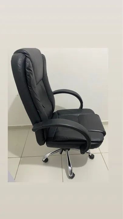 Cadeira de Escritório Executiva em Couro - Foto 3